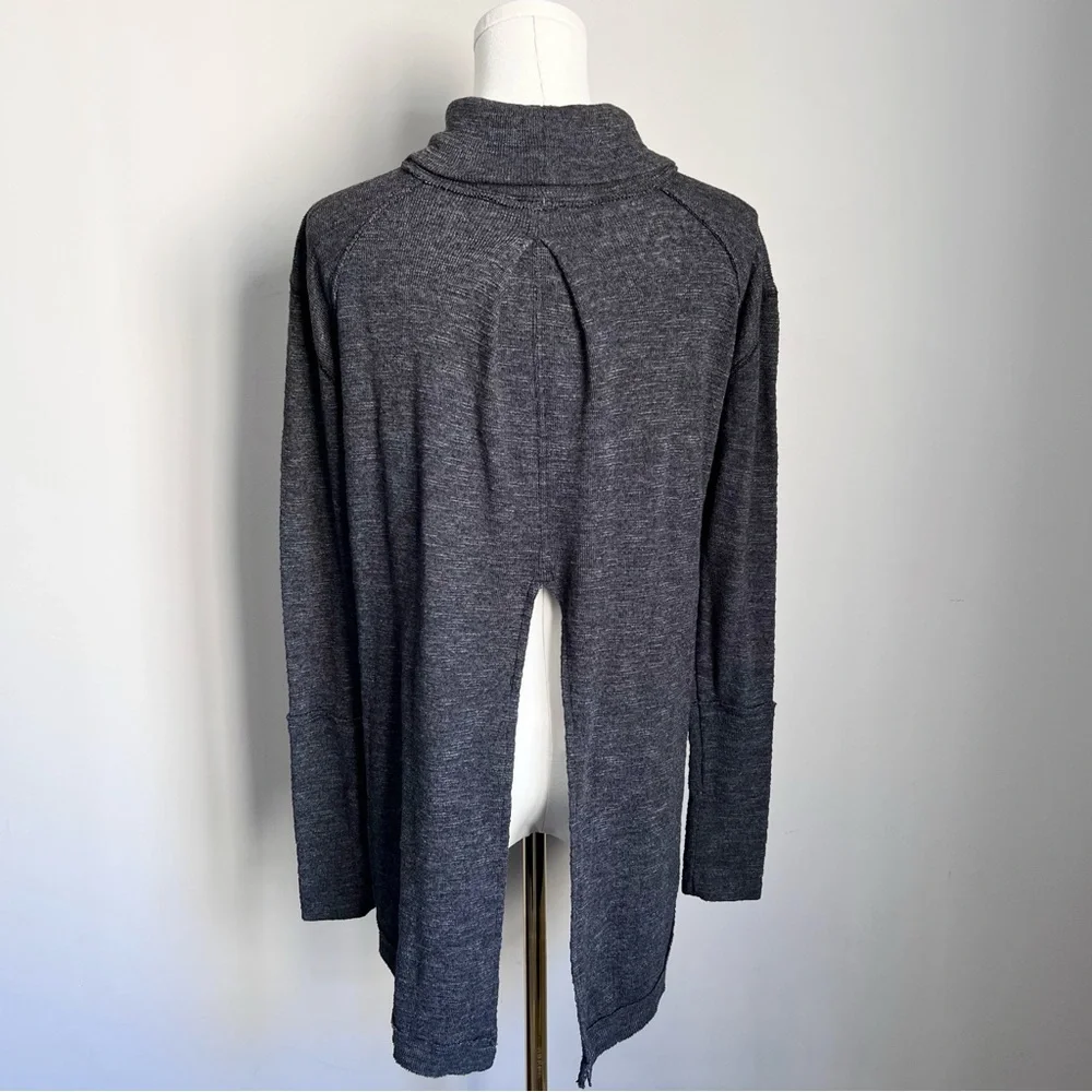 Free People We the Free Split Back Turtleneck Top Size XS